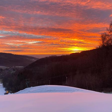 Penzion A Apartmany Skipark Hrabesice Krasne ภายนอก รูปภาพ