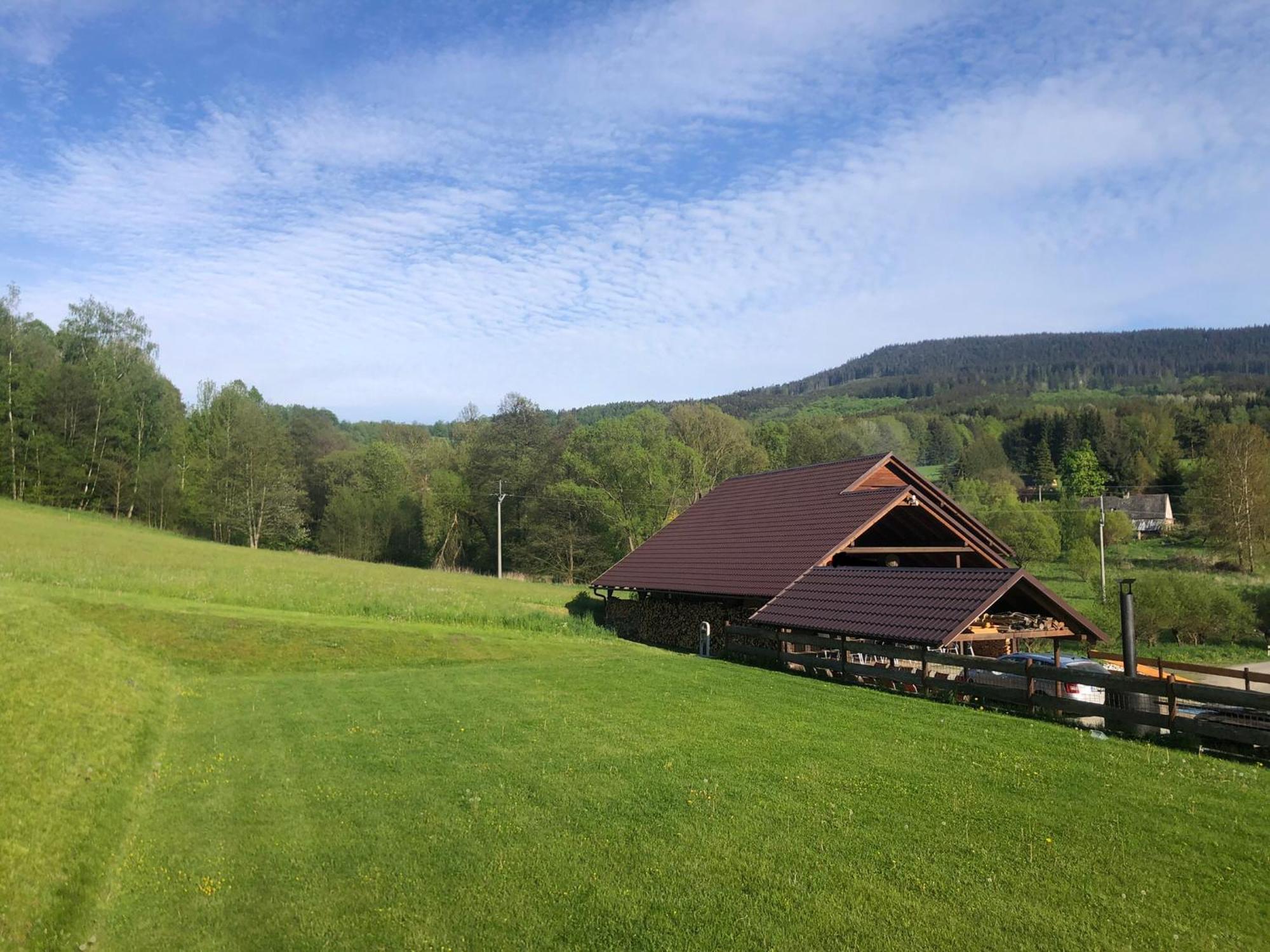Penzion A Apartmany Skipark Hrabesice Krasne ภายนอก รูปภาพ