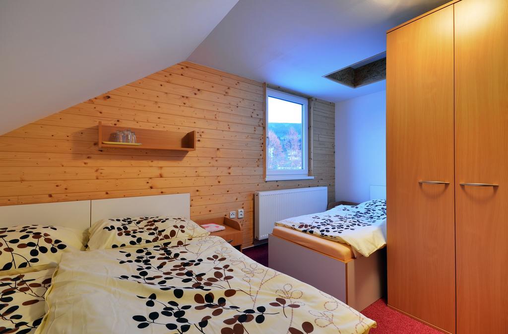 Penzion A Apartmany Skipark Hrabesice Krasne ภายนอก รูปภาพ
