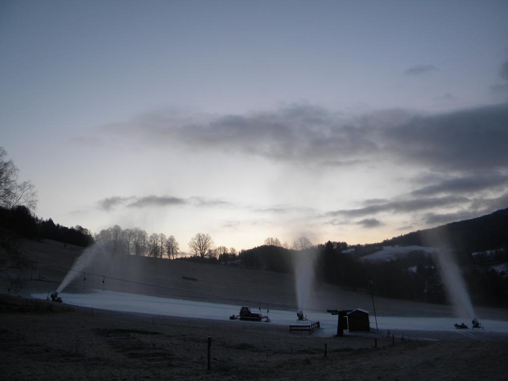 Penzion A Apartmany Skipark Hrabesice Krasne ภายนอก รูปภาพ